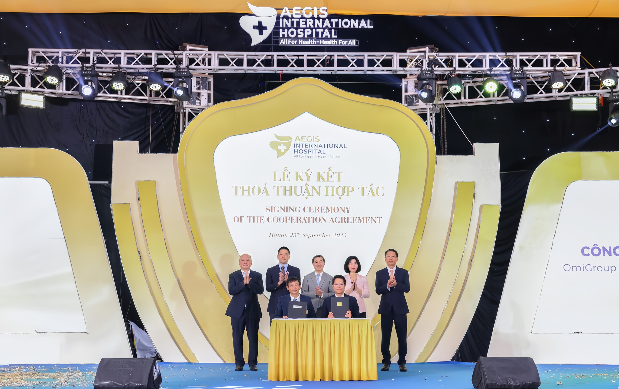 OmiGroup signs MOU with Aegis International Hospital to build a digital hospital model in Vietnam