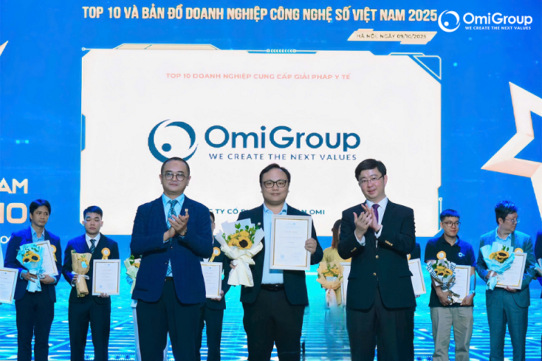 OmiGroup vinh dự nhận 3 giải thưởng danh giá tại lễ vinh danh top 10 Doanh nghiệp Công nghệ thông tin Việt Nam 2025